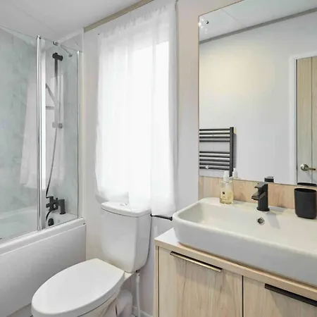 木屋 Host & - Linden Lodge, Ashdown Retreat *