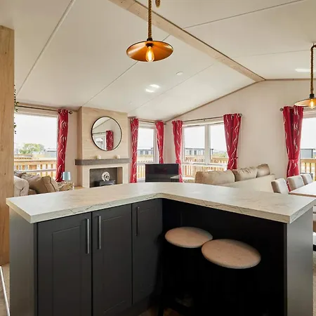Host & - Linden Lodge, Ashdown Retreat Dağ evi Pickering